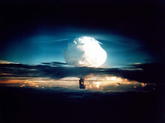 hydrogen_bomb_atomic_bomb_nuclear_explosion